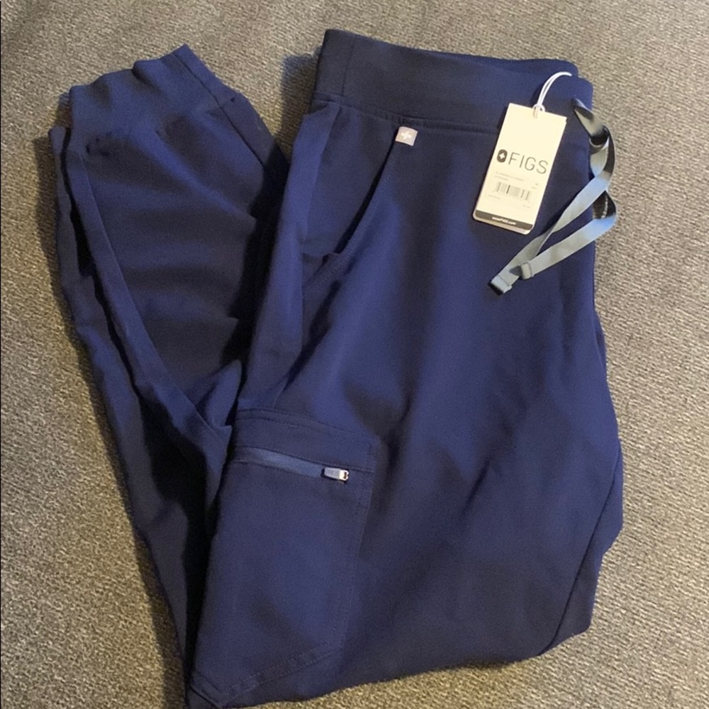 Figs scrubs